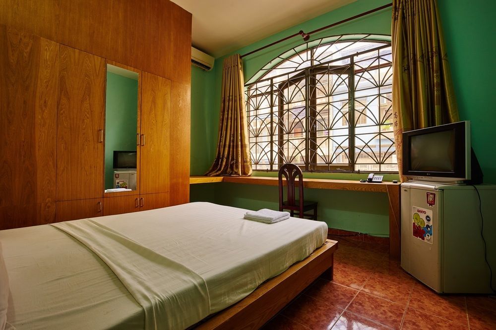 Ha Vy Hotel Ho Chi Minh-stad Buitenkant foto