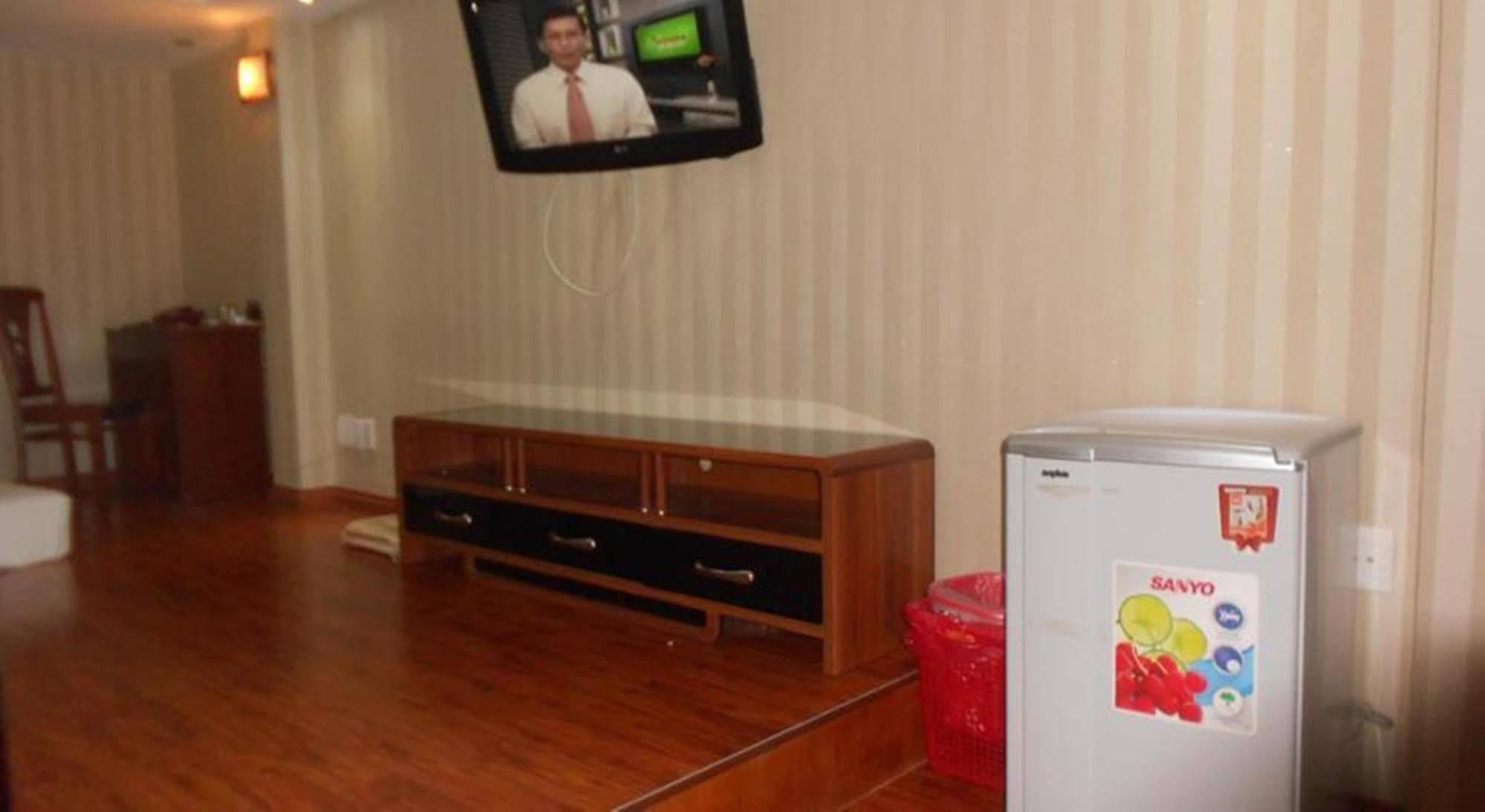Ha Vy Hotel Ho Chi Minh-stad Buitenkant foto
